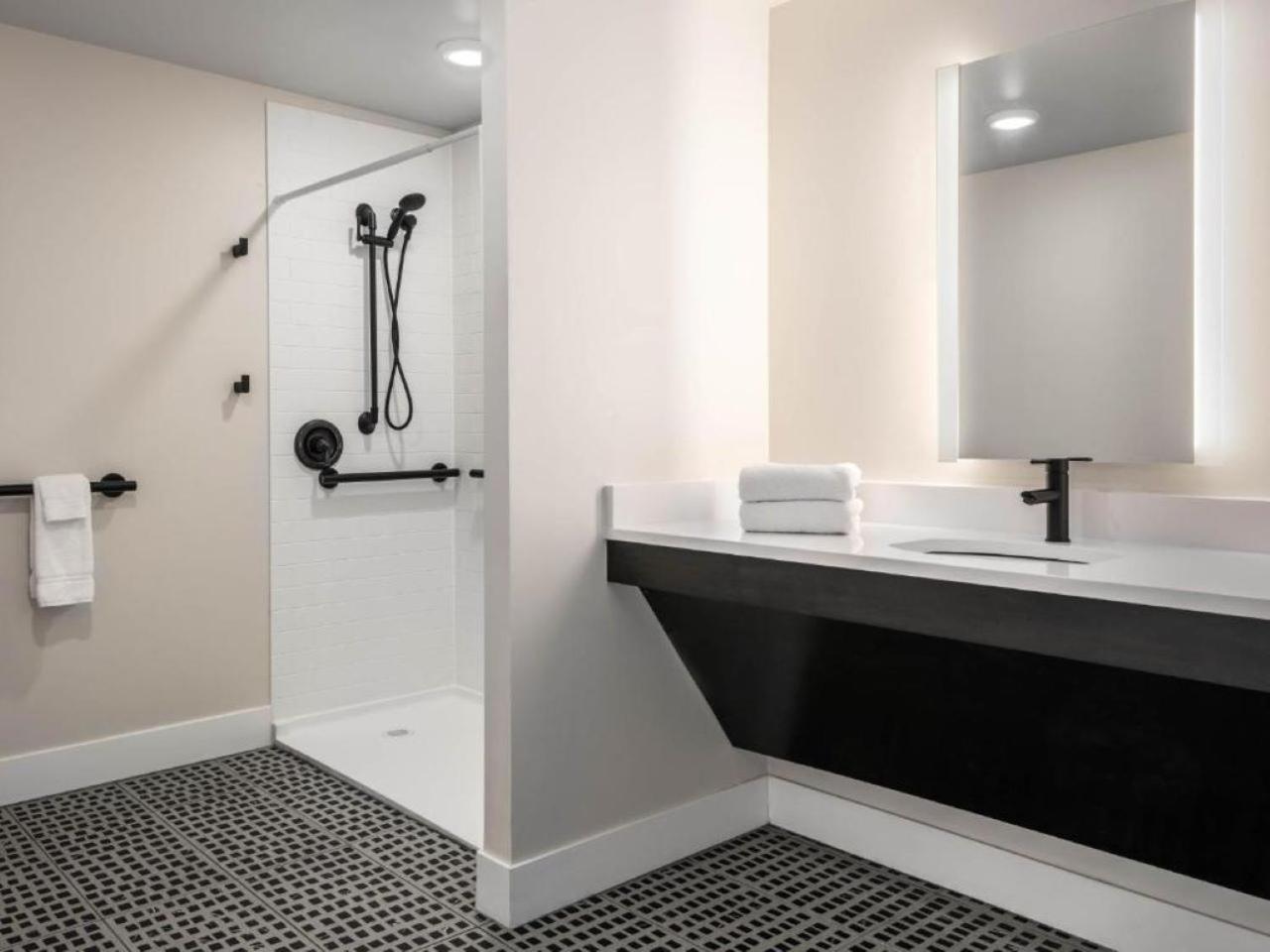 Express West End By Ihg Hotel St. Louis